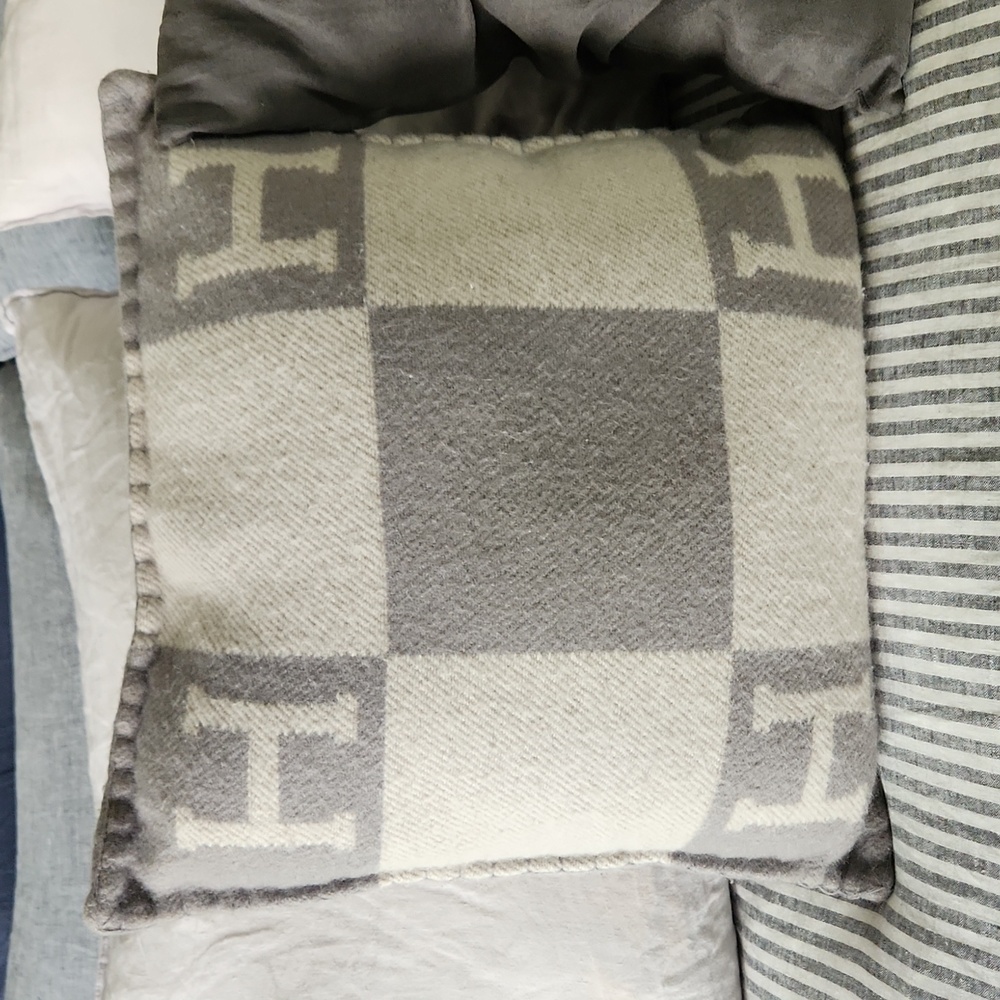 Hermès cashmere cushion grey